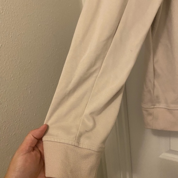 Women’s light tan colored sweatshirt size XL. Great condition. - Picture 6 of 7